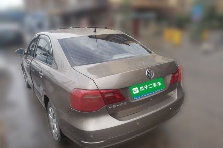 Used Volkswagen Jetta 2015 Value Edition 1.6L Manual Fashionable Style Rear Left 45 Deg