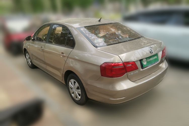 Used Volkswagen Jetta 2015 Value Edition 1.6L Manual Fashionable Style Rear Left 45 Deg