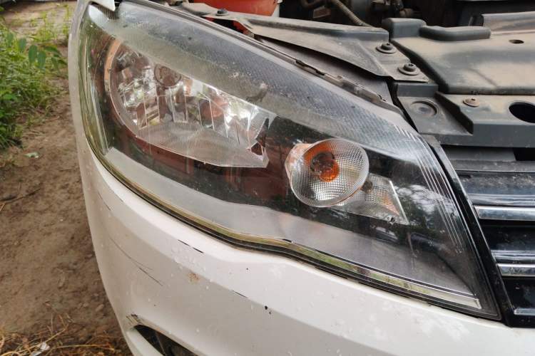 Used Volkswagen Jetta 2016 1.6L 25th Anniversary Edition Right Front Headlight