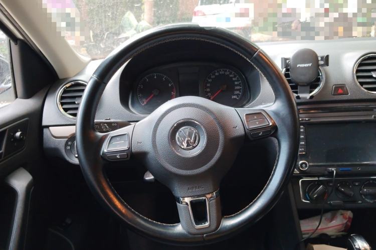 Used Volkswagen Jetta 2016 1.6L 25th Anniversary Edition Steering Wheel
