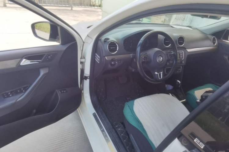 Used Volkswagen Jetta 2016 1.6L 25th Anniversary Edition Driver Seat