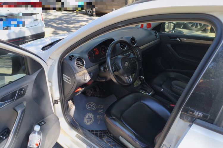 Used Volkswagen Jetta 2016 1.6L 25th Anniversary Edition Driver Seat