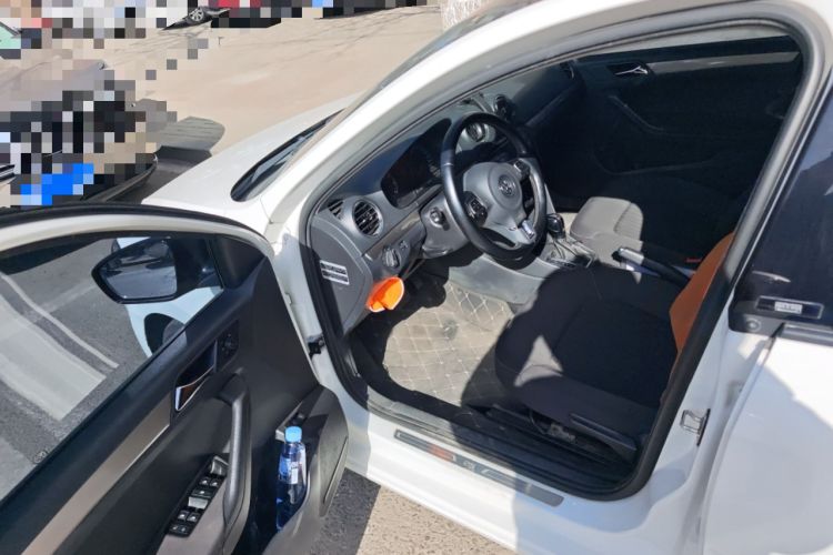 Used Volkswagen Jetta 2016 1.6L 25th Anniversary Edition Driver Seat