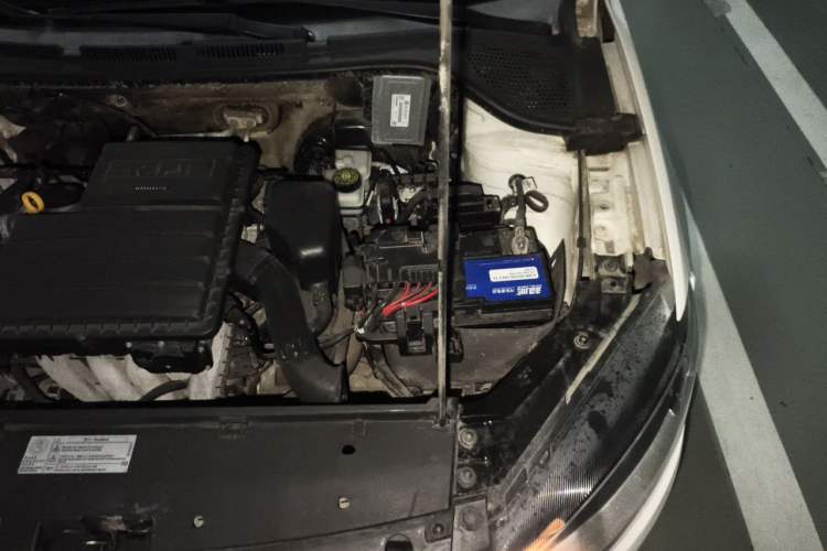 Used Volkswagen Jetta 2016 1.6L 25th Anniversary Edition Engine Bay Left