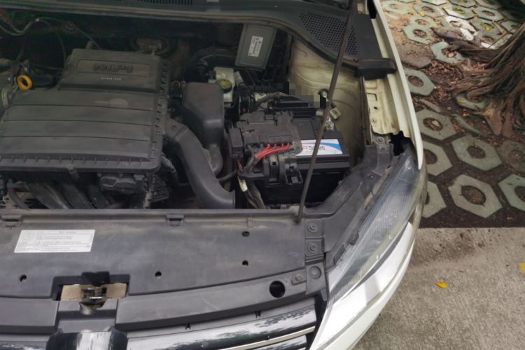 Used Volkswagen Jetta 2016 1.6L 25th Anniversary Edition Engine Bay Left
