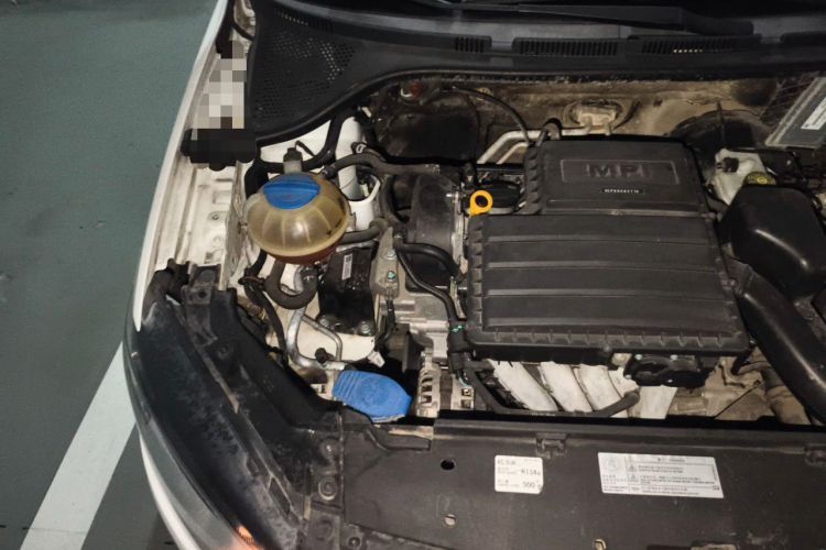 Used Volkswagen Jetta 2016 1.6L 25th Anniversary Edition Engine Bay Right