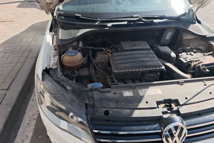 Used Volkswagen Jetta 2016 1.6L 25th Anniversary Edition Engine Bay Right