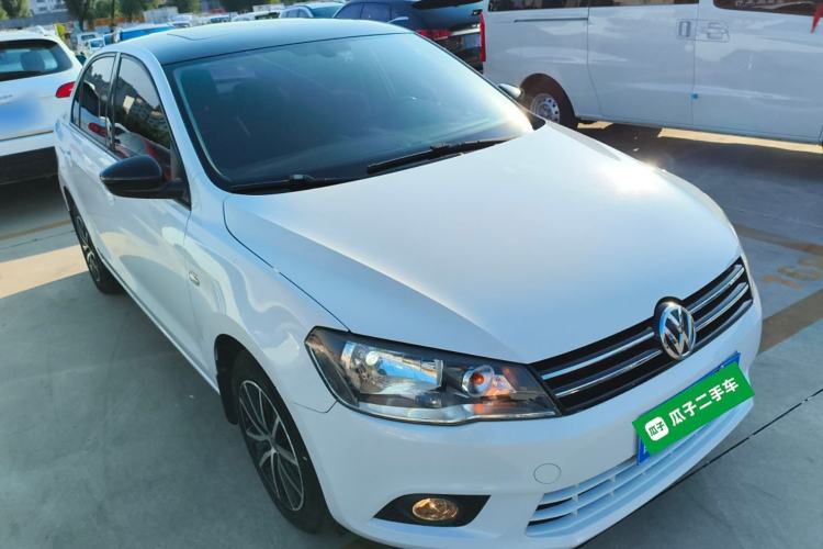 Used Volkswagen Jetta 2016 1.6L 25th Anniversary Edition Exterior 2