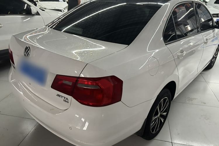 Used Volkswagen Jetta 2016 1.6L 25th Anniversary Edition Exterior 4