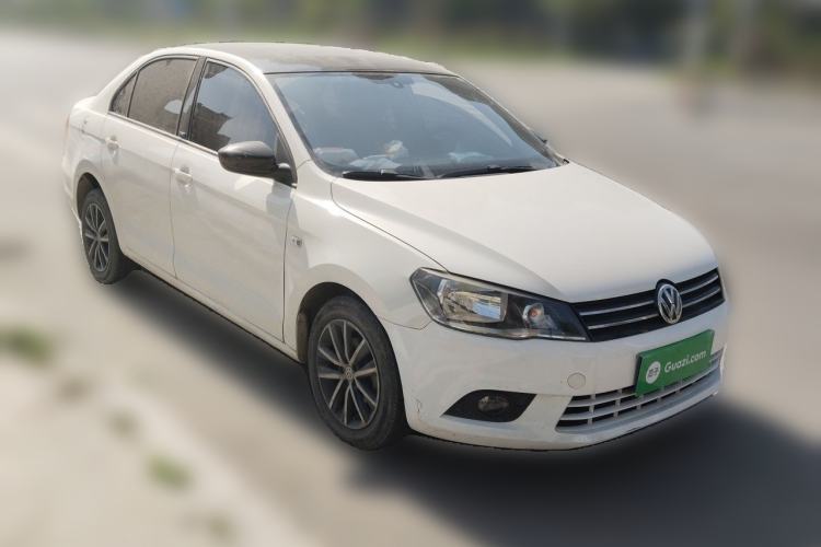 Used Volkswagen Jetta 2016 1.6L 25th Anniversary Edition Front Right 45 Deg