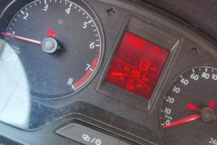 Used Volkswagen Jetta 2016 1.6L 25th Anniversary Edition Instrument Cluster