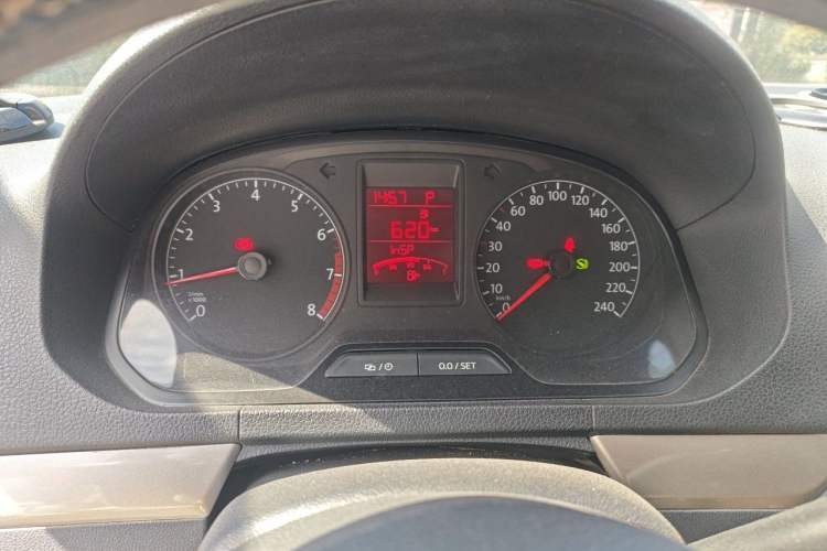 Used Volkswagen Jetta 2016 1.6L 25th Anniversary Edition Instrument Cluster