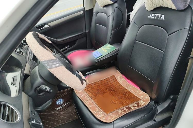 Used Volkswagen Jetta 2016 1.6L 25th Anniversary Edition Left Front Seat