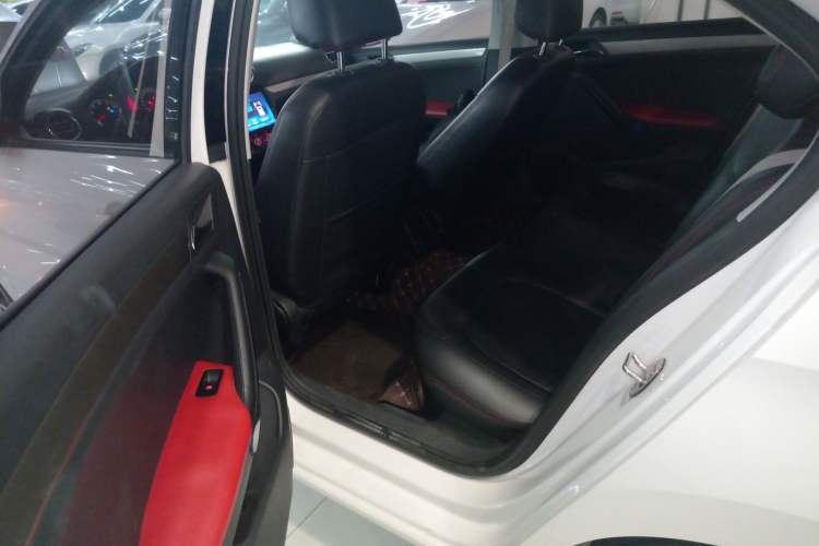 Used Volkswagen Jetta 2016 1.6L 25th Anniversary Edition Left Rear Seat