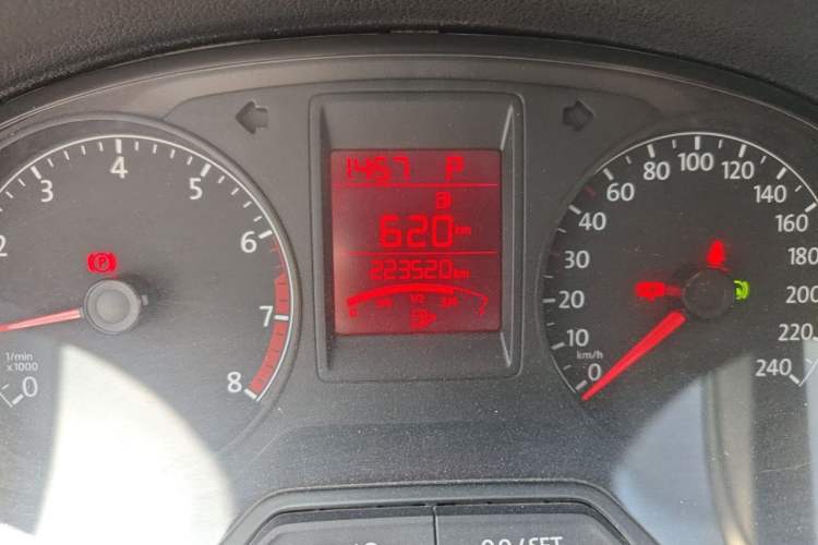 Used Volkswagen Jetta 2016 1.6L 25th Anniversary Edition Odometer Close Up