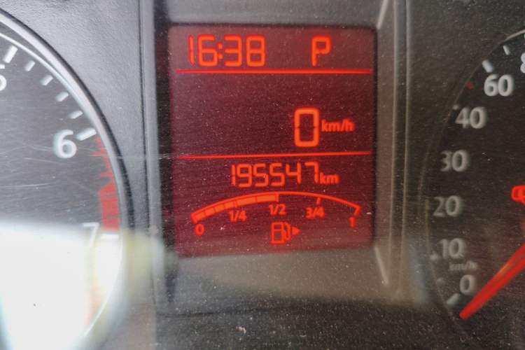 Used Volkswagen Jetta 2016 1.6L 25th Anniversary Edition Odometer Close Up