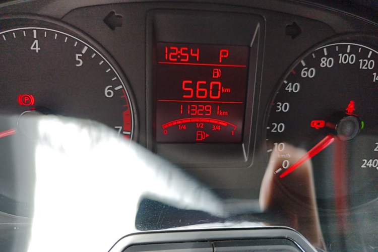 Used Volkswagen Jetta 2016 1.6L 25th Anniversary Edition Odometer Close Up