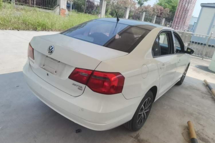 Used Volkswagen Jetta 2016 1.6L 25th Anniversary Edition Rear Right 45 Deg