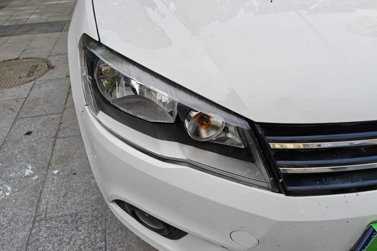 Used Volkswagen Jetta 2016 1.6L 25th Anniversary Edition Right Front Headlight
