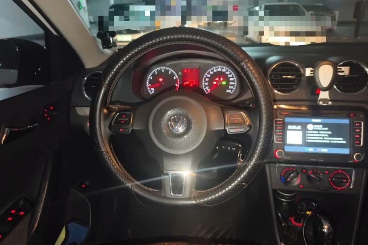 Used Volkswagen Jetta 2016 1.6L 25th Anniversary Edition Steering Wheel