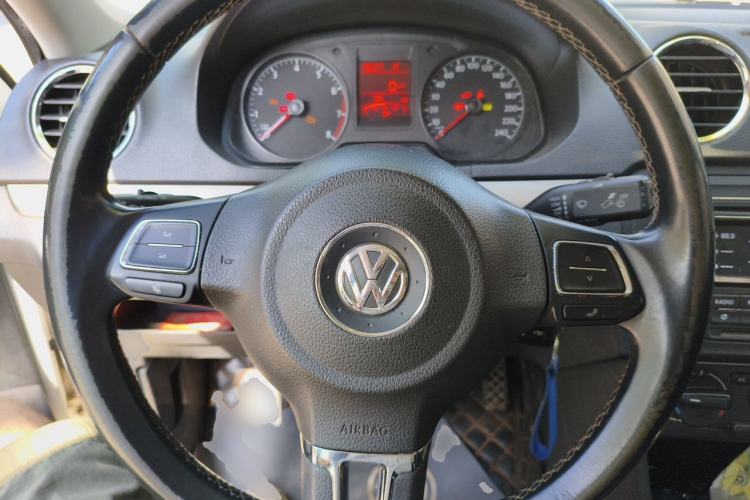 Used Volkswagen Jetta 2016 1.6L 25th Anniversary Edition Steering Wheel