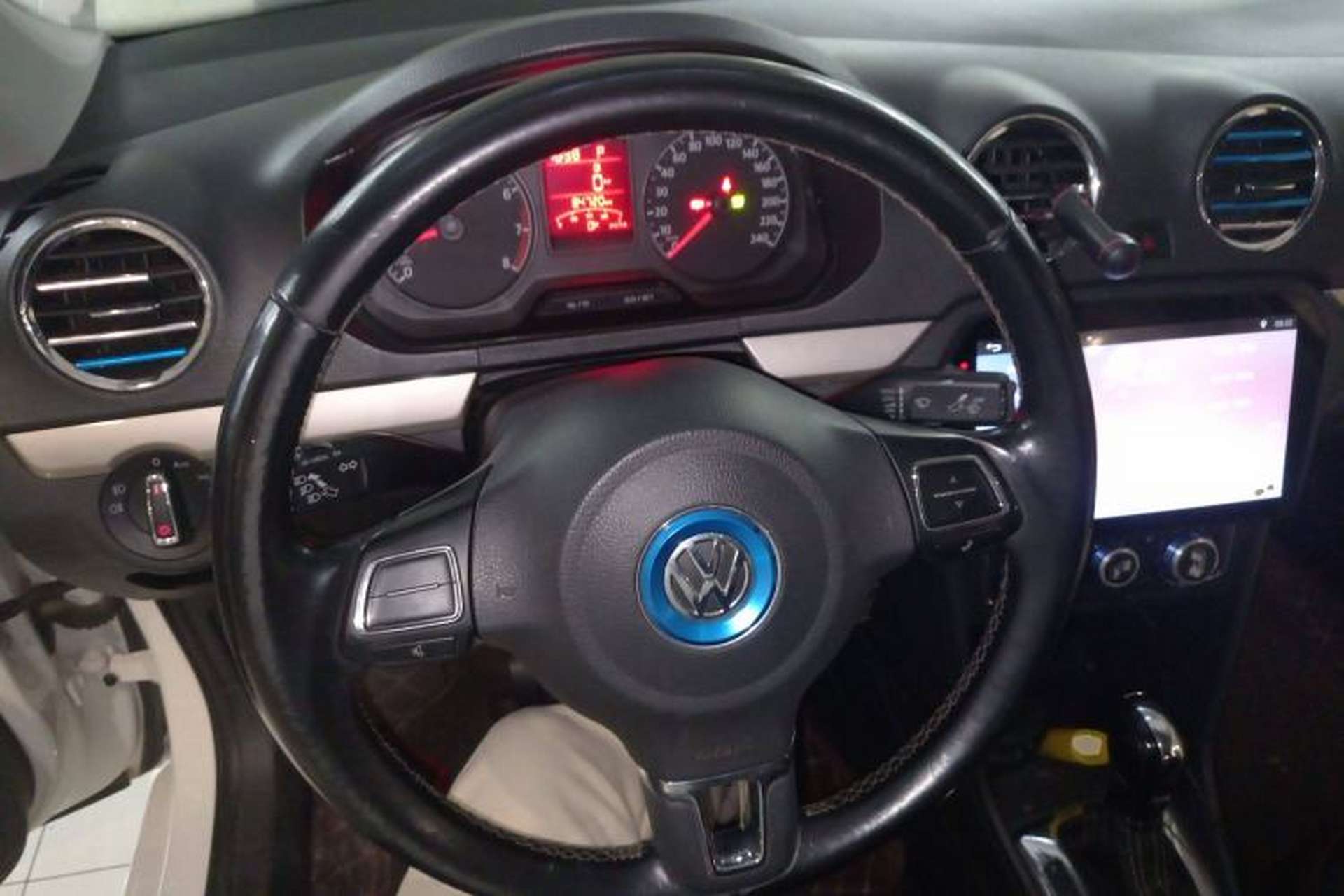 Used Volkswagen Jetta 2016 1.6L 25th Anniversary Edition Steering Wheel