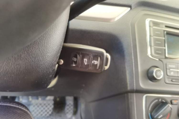 Used Volkswagen Jetta 2016 1.6L 25th Anniversary Edition Vehicle Key