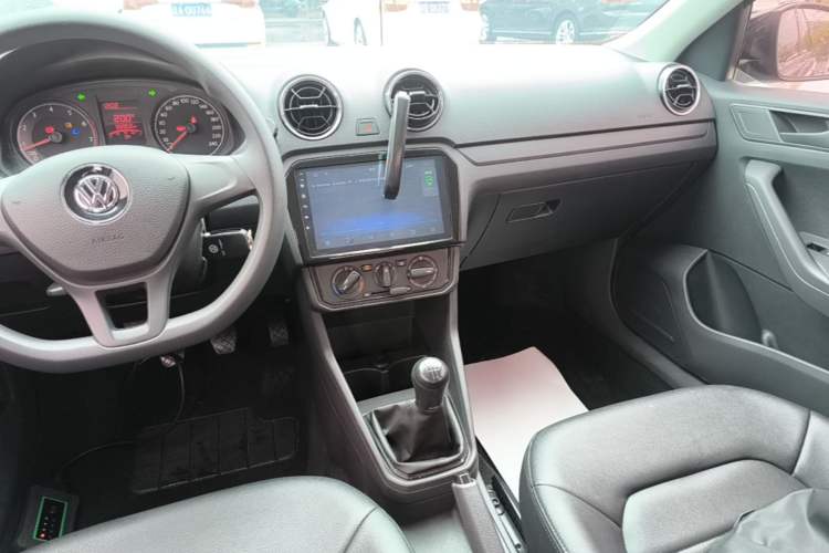 Used Volkswagen Jetta 2017 1.4L Manual Fashion Edition Audio And AC Panel