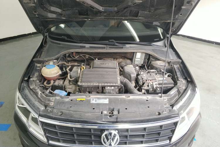 Used Volkswagen Jetta 2017 1.5L Automatic Fashion Model Engine Bay