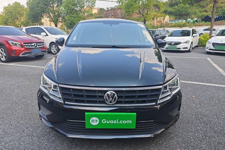 Used Volkswagen Jetta 2017 1.5L Manual Fashion Edition Exterior 1