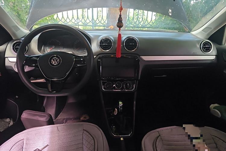 Used Volkswagen Jetta 2017 1.5L Automatic Comfort Model Interior 2