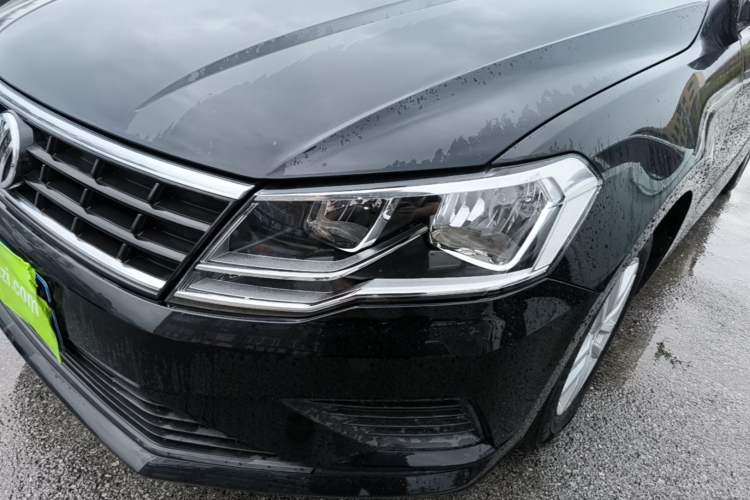 Used Volkswagen Jetta 2017 1.4L Manual Fashion Edition Left Front Headlight