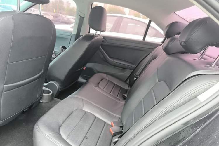 Used Volkswagen Jetta 2017 1.4L Manual Fashion Edition Left Rear Seat