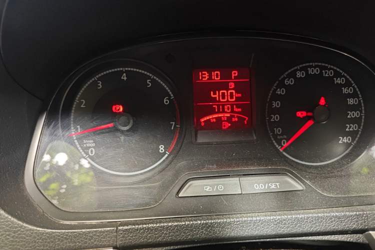 Used Volkswagen Jetta 2017 1.5L Automatic Comfort Model Odometer Close Up