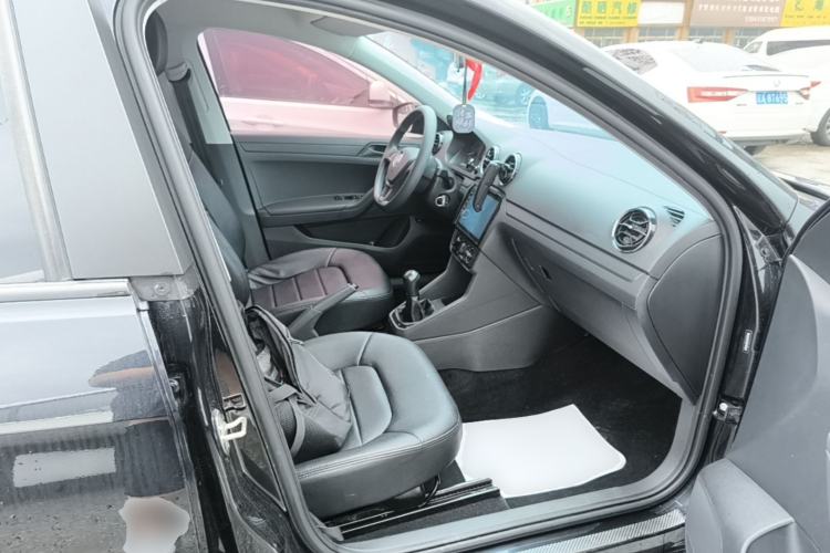 Used Volkswagen Jetta 2017 1.4L Manual Fashion Edition Right Front Seat