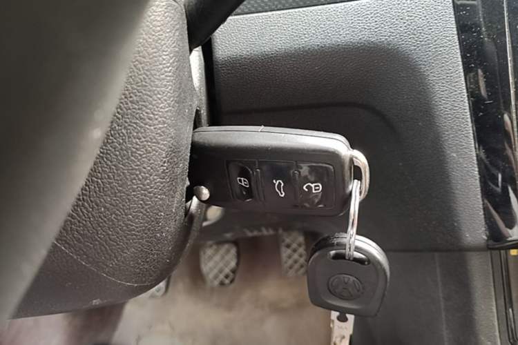 Used Volkswagen Jetta 2017 1.4L Manual Fashion Edition Vehicle Key