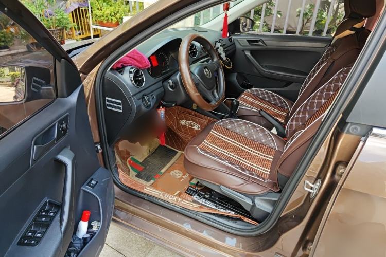 Used Volkswagen Jetta 2017 1.5L Manual Fashion Edition Driver Seat