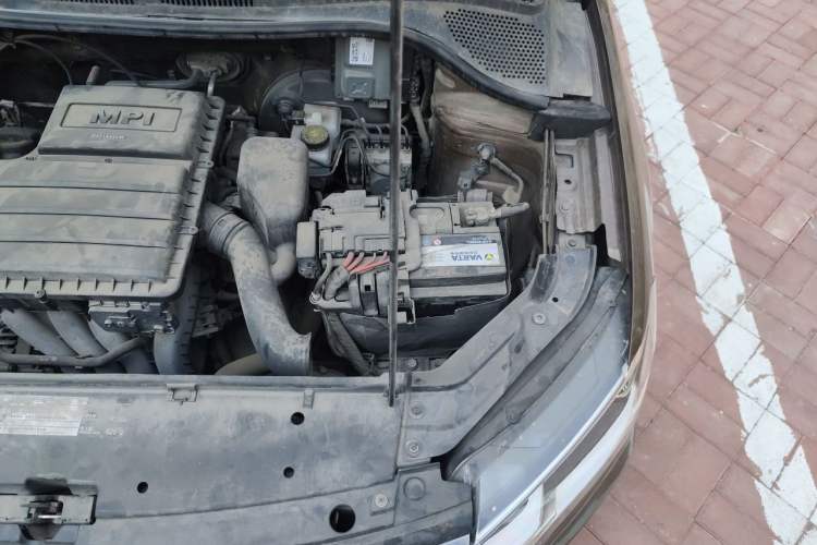 Used Volkswagen Jetta 2017 1.5L Manual Fashion Edition Engine Bay Left