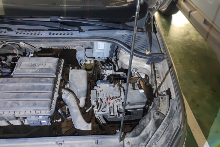 Used Volkswagen Jetta 2017 1.5L Automatic Fashion Model Engine Bay Left