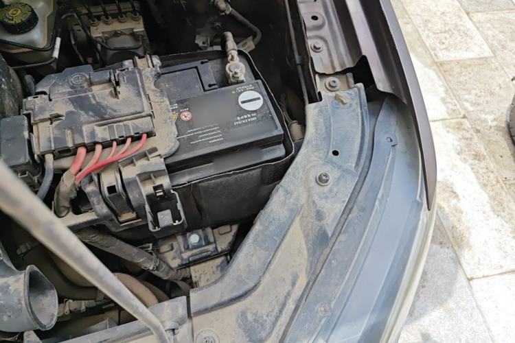 Used Volkswagen Jetta 2017 1.5L Manual Fashion Edition Engine Bay Left