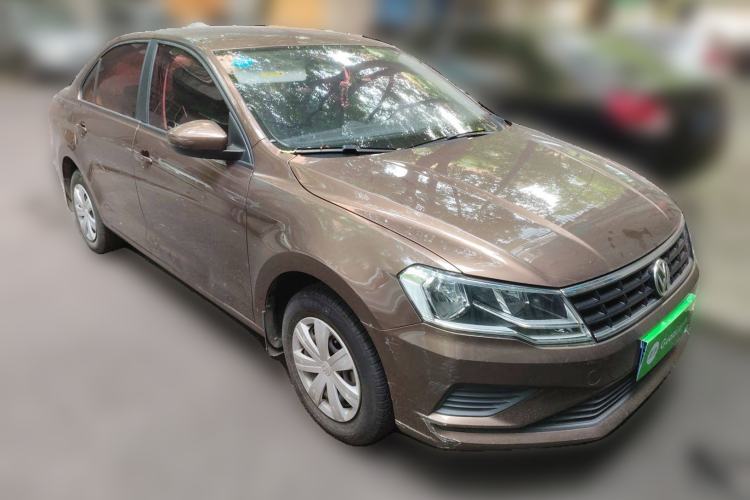 Used Volkswagen Jetta 2017 1.5L Automatic Fashion Model Exterior 2