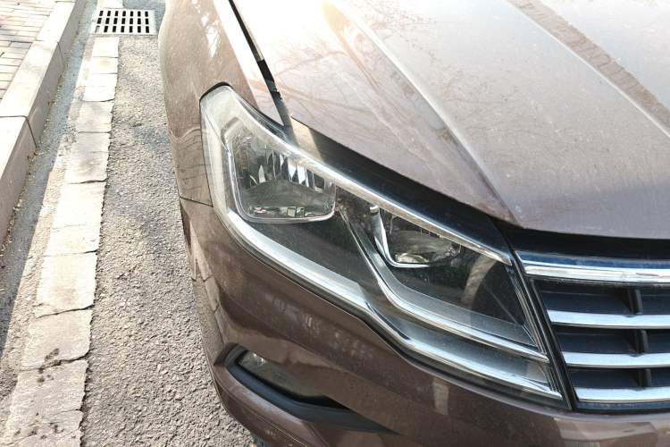Used Volkswagen Jetta 2017 1.5L Manual Comfort Model Exterior 6