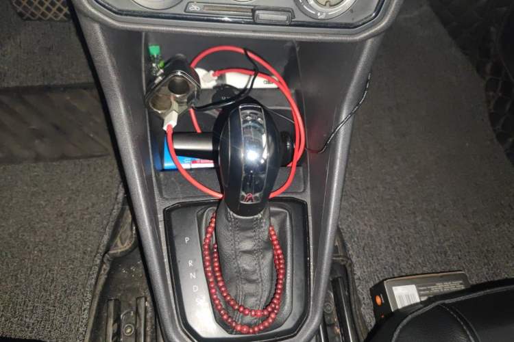 Used Volkswagen Jetta 2017 1.5L Automatic Fashion Model Gear Lever