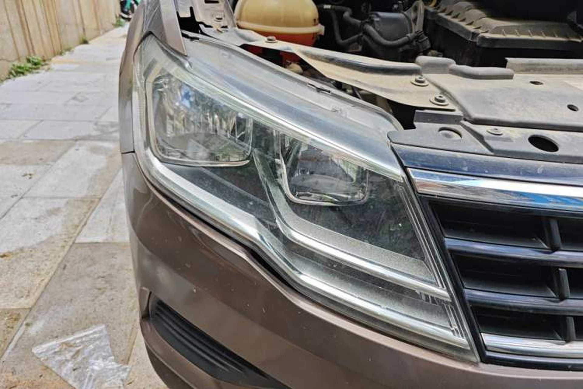 Used Volkswagen Jetta 2017 1.5L Manual Fashion Edition Right Front Headlight