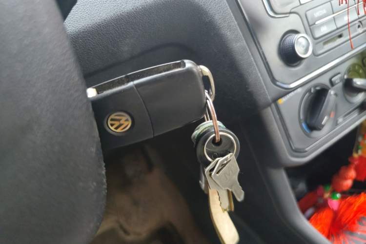 Used Volkswagen Jetta 2017 1.5L Manual Fashion Edition Vehicle Key