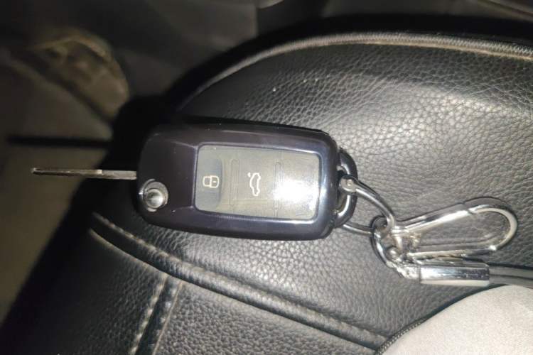 Used Volkswagen Jetta 2017 1.5L Automatic Fashion Model Vehicle Key