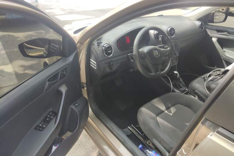 Used Volkswagen Jetta 2017 1.5L Automatic Fashion Model Driver Seat