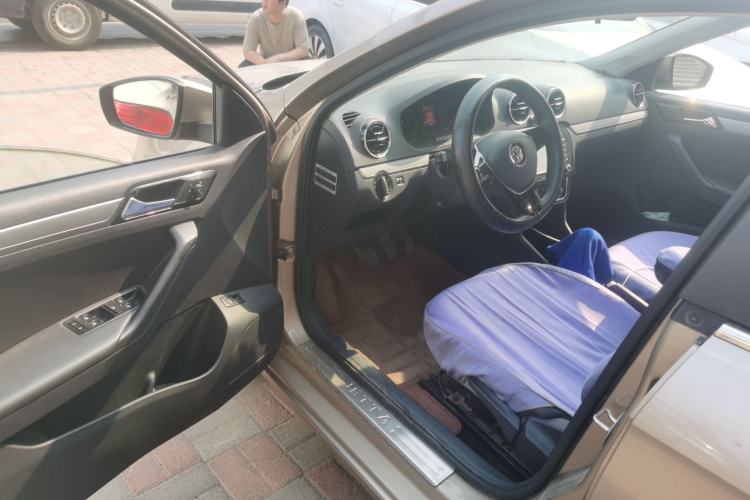 Used Volkswagen Jetta 2017 1.5L Manual Comfort Model Driver Seat
