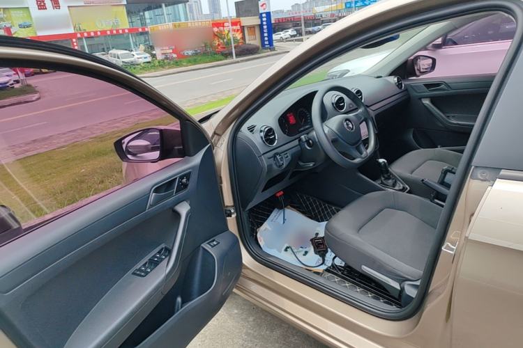 Used Volkswagen Jetta 2017 1.5L Automatic Fashion Model Driver Seat