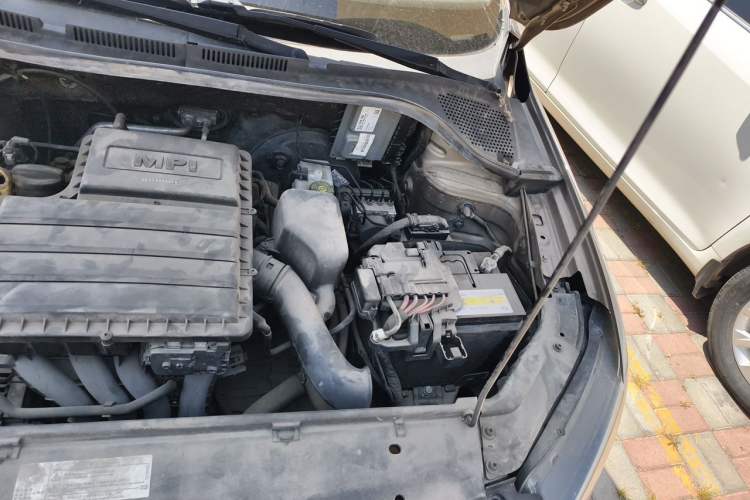 Used Volkswagen Jetta 2017 1.5L Automatic Fashion Model Engine Bay Left